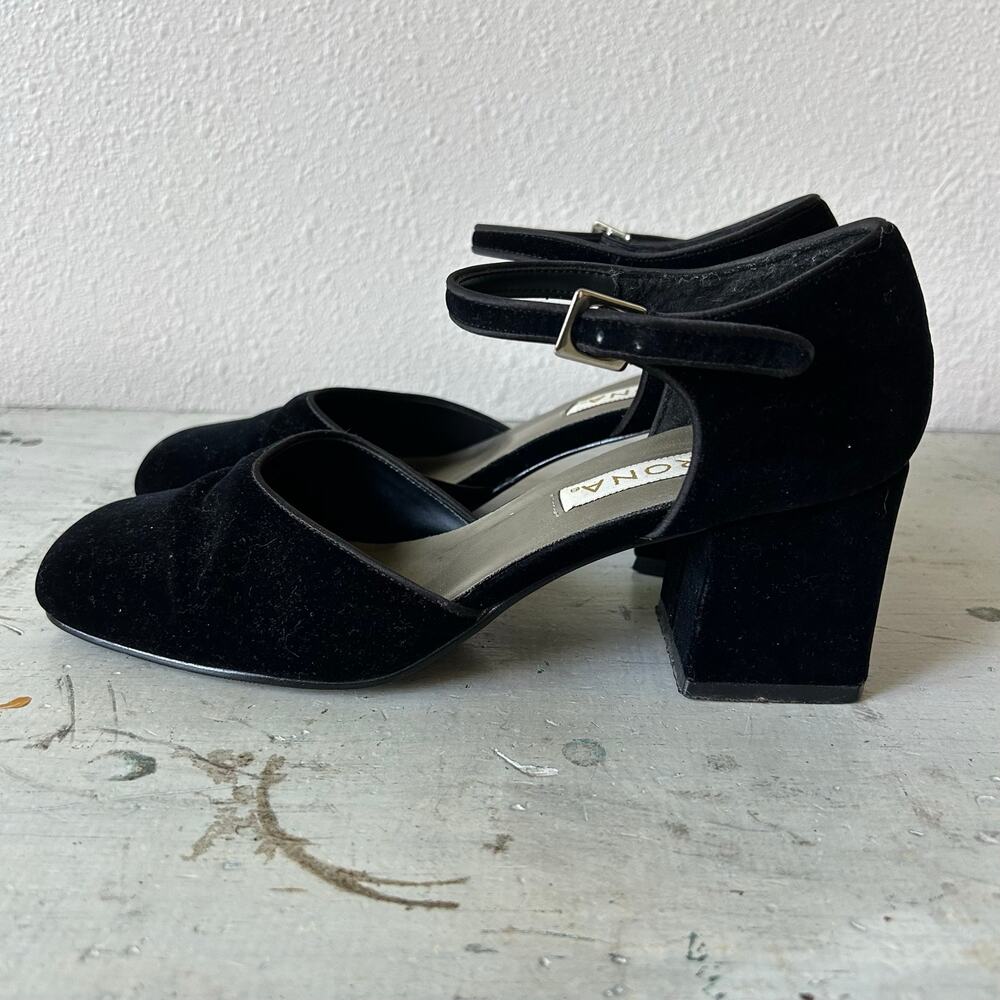 Merona Black Velvet Mary Jane Block Heel Pumps Women's Size 7.5 - Picture 7 of 11